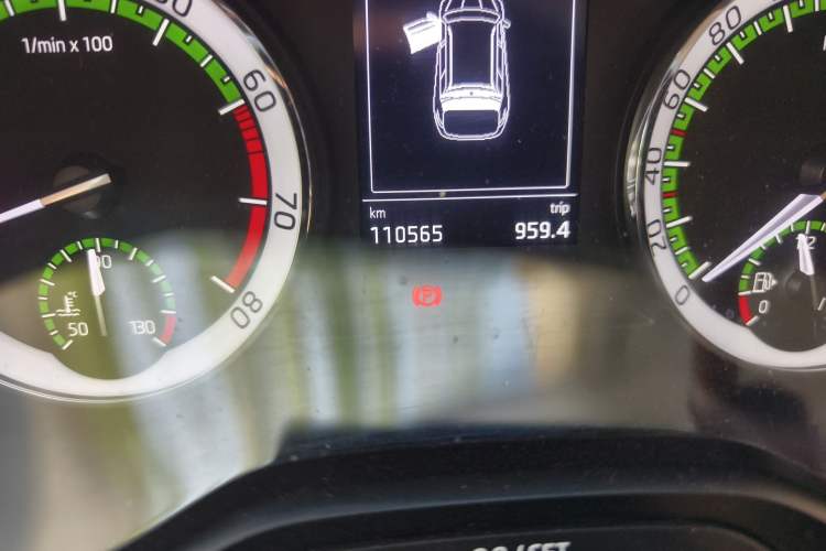 Used Skoda Kodiaq 2017 TSI330 5-Seat Two-Wheel Drive Luxury Edition Odometer Close Up