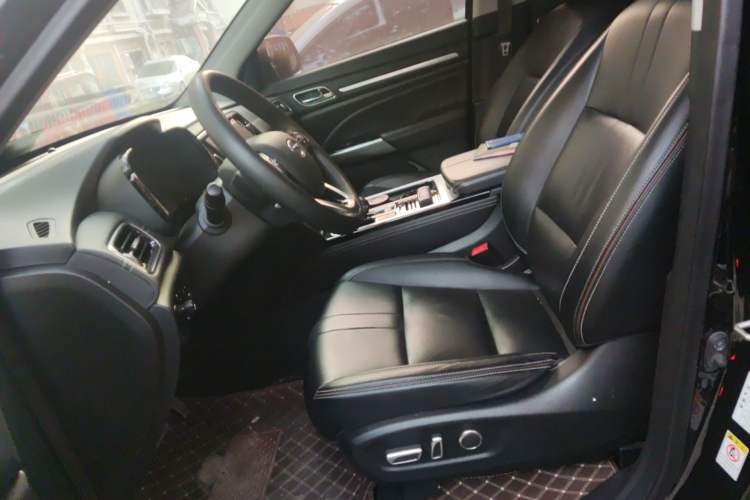 Used GAC Trumpchi GS8 2021 390T Two-Wheel-Drive Dark Knight Edition