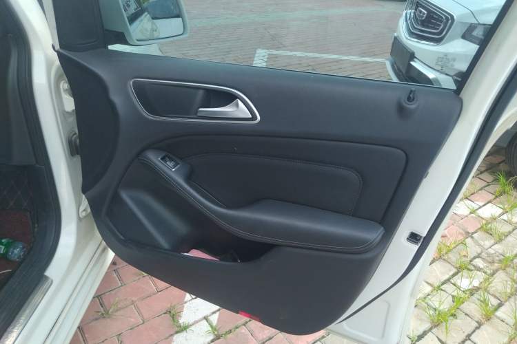 Used Mercedes-Benz B-Class 2017 B 200 Sport Edition
