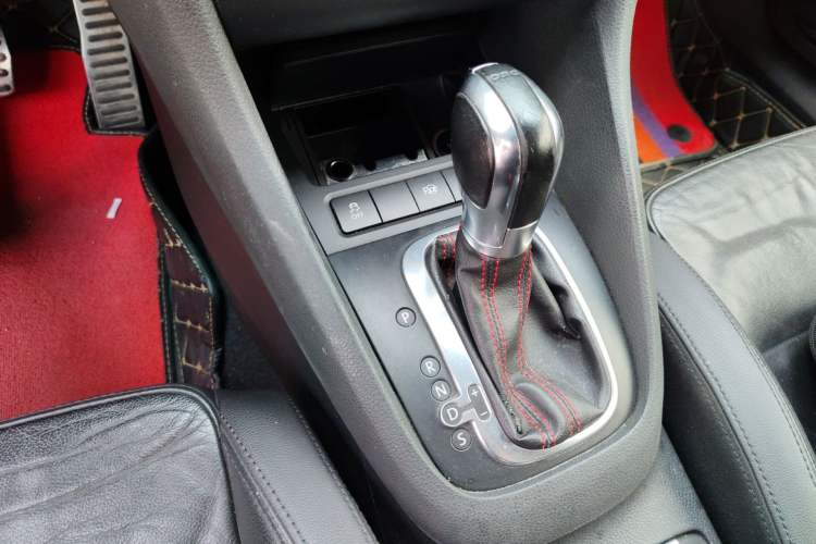 Used Volkswagen Golf 2013 2.0 TSI GTI Convertible Gear Lever