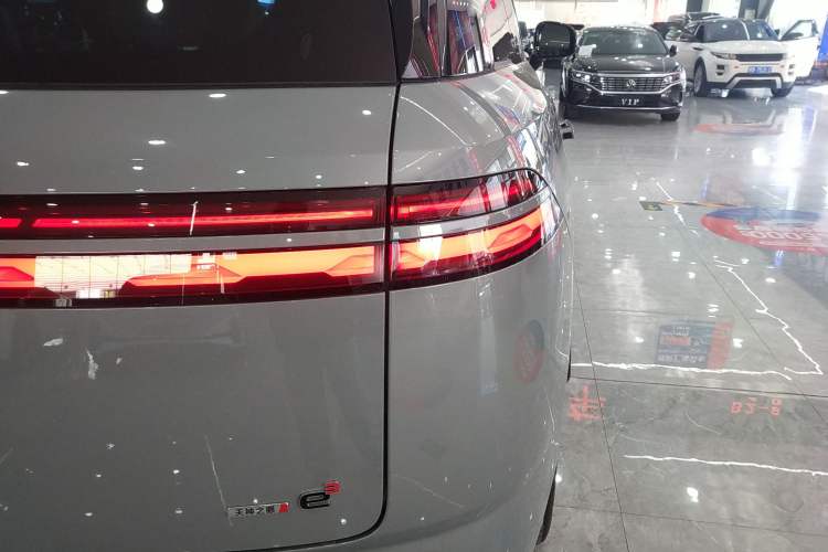 Used Denza N8L 2025 Model Flagship Model
