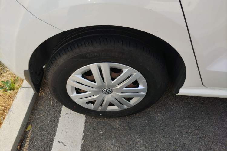 Used Volkswagen Polo 2014 1.4L Manual Fashion Edition Right Rear Wheel Hub