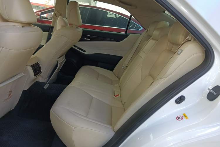 Used Toyota Crown 2018 2.0T Fashion Edition Left Rear Seat