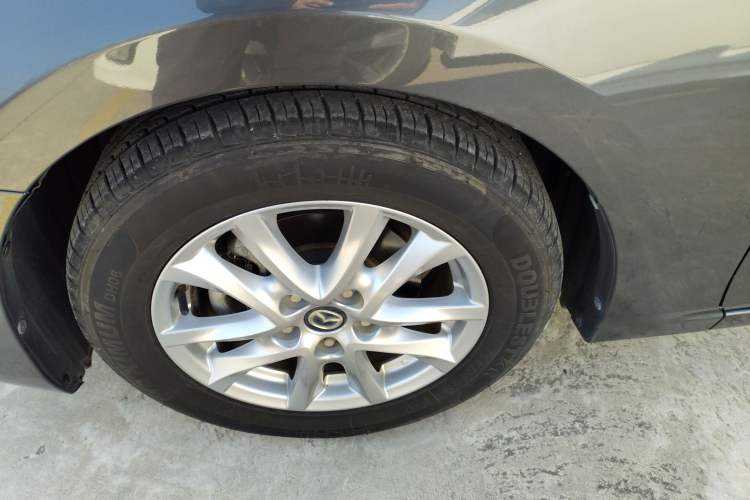 Used Mazda Mazda 3 Axela 2019 Cloud-Controlled Sedan 1.5L Automatic Luxury Model China VI Standard