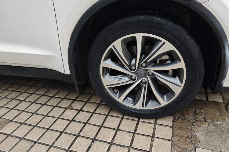 Used Geely Auto Jiajie 2019 1.5TD MHEV DCT Luxury Edition Right Front Wheel Hub