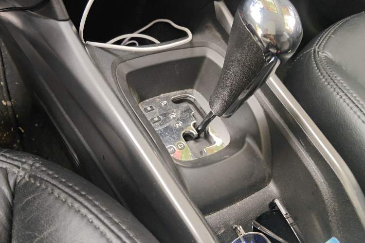 Used Peugeot 2008 2014 1.6L Automatic Fashion Edition Gear Lever