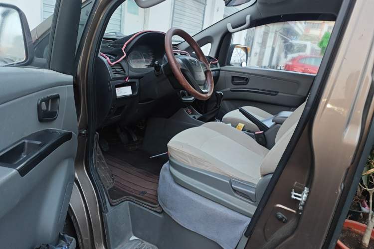 Used Wuling Zhengcheng 2015 1.5L Comfort L3C