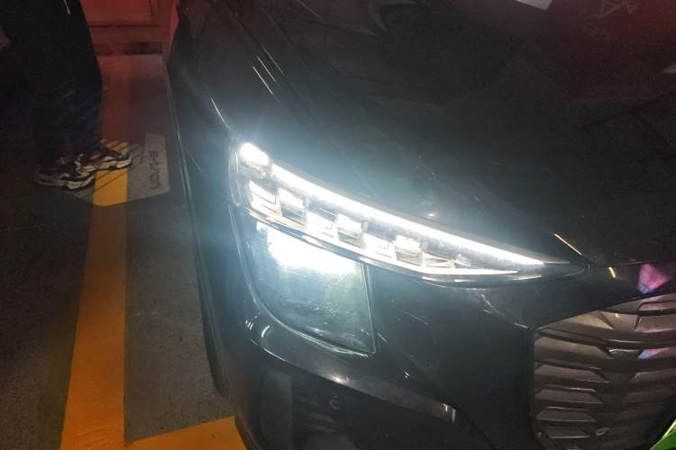 Used Audi Q5 e-tron 2023 40 e-tron Shining Edition Mecha Kit