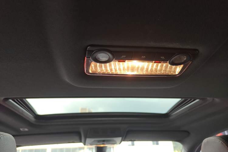 Used BMW X4 2016 xDrive20i M Sport Edition Headliner