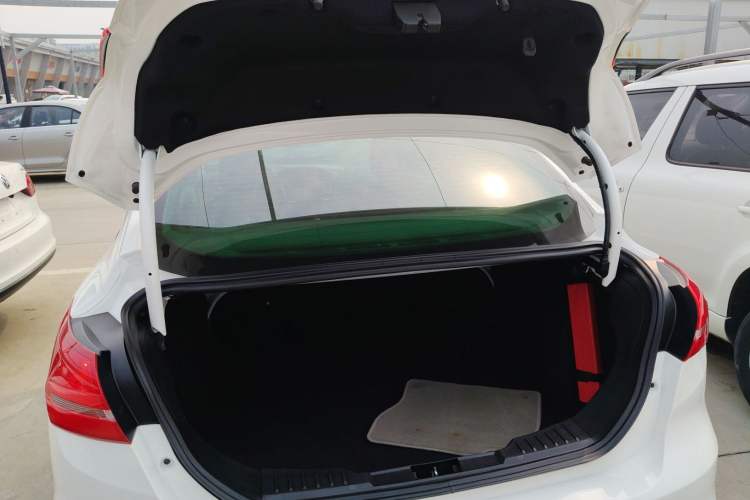 Used Ford Focus 2017 Sedan 1.6L Manual Comfort Plus SmartDrive Edition