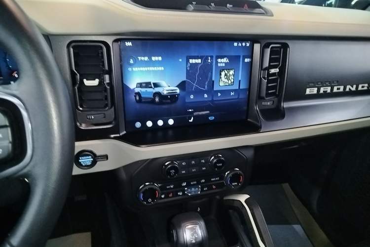 Used Ford Bronco 2024 2.3T Long Beach Audio And AC Panel