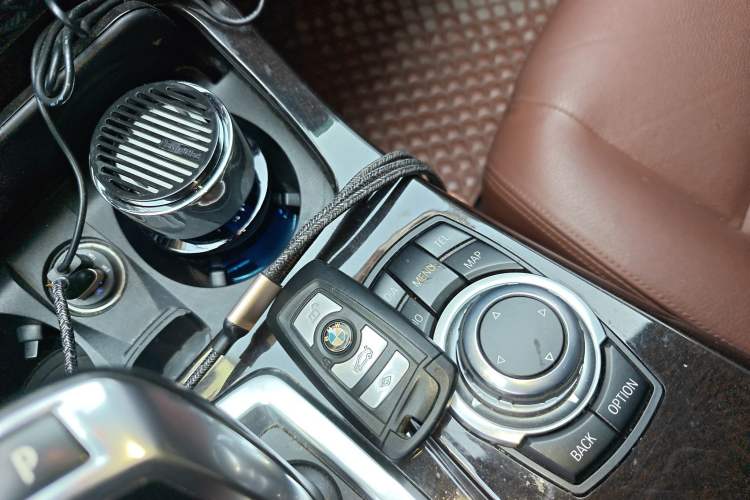 Used BMW 5 Series 2017 525Li Leading Model
