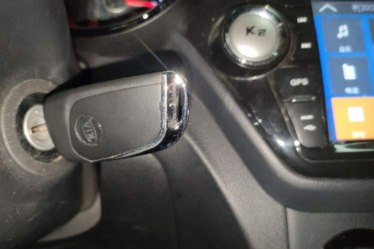 Used Kia K2 2015 Sedan 1.4L MT GLS
