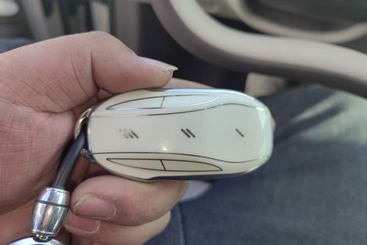 Used IM LS7 2023 90 kWh Elite Rear-Drive Version
