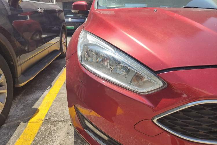 Used Ford Focus 2018 Hatchback Classic EcoBoost 180 Automatic Elite Model
