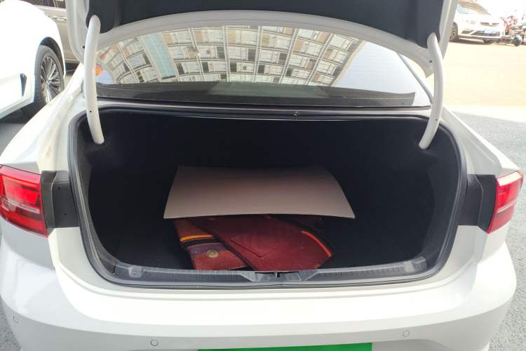 Used Volkswagen Lamando 2021 280TSI DSG Comfort Edition
