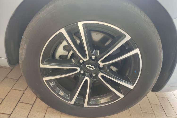 Used Hima AITO M5 2024 Extended-Range Max Rear-Wheel Drive Advanced Intelligent Driving Version
