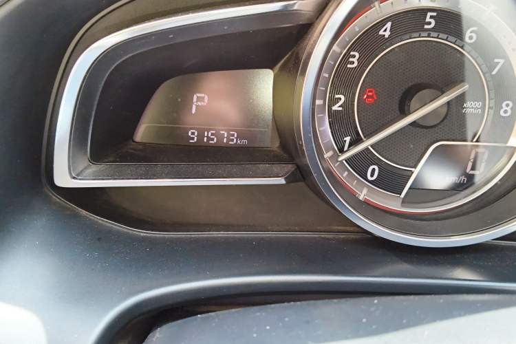 Used Mazda 3 Axela 2014 Sedan 2.0L Automatic Flagship Model