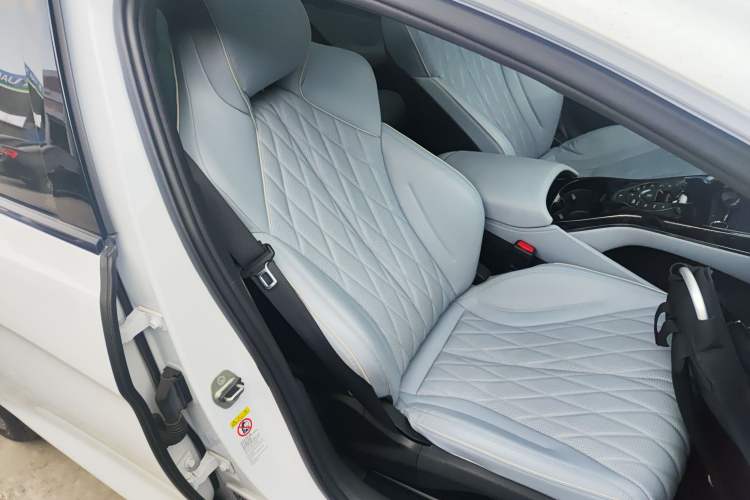 Used BYD Seal 2022 550 km Standard Range Rear-Wheel Drive Prestige Version