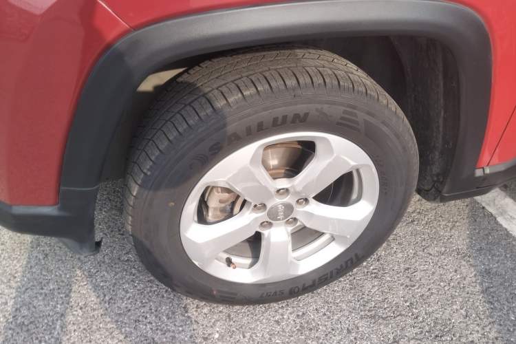 Used Jeep Compass 2017 200T Automatic Family Edition
