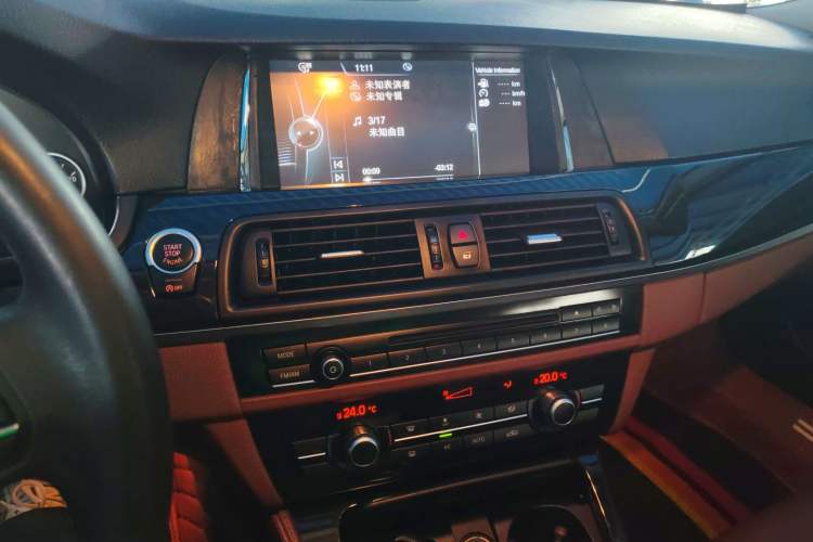 Used BMW 5 Series 2014 520Li Elegant Model
