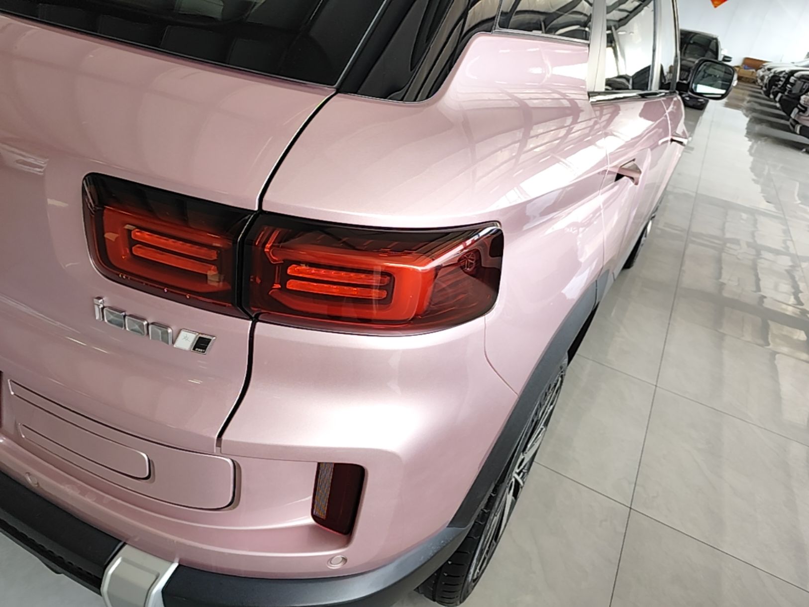 Geely Auto icon 2023 1.5TD Chocolate Smoothie Edition — снимка 9
