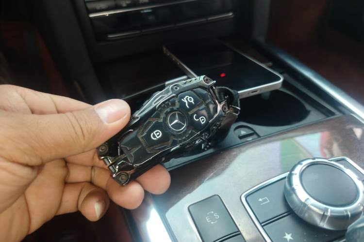 Used Mercedes-Benz E-Class 2015 Facelift E 200 L