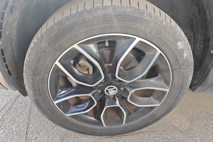 Used Skoda Kodiaq 2019 Facelifted TSI330 5-Seater Two-Wheel-Drive Luxury Enjoyment Edition China VI Standard