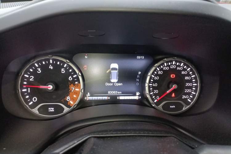 Used Jeep Renegade 2018 Connected Large Screen Version 180T Automatic Smart Version
