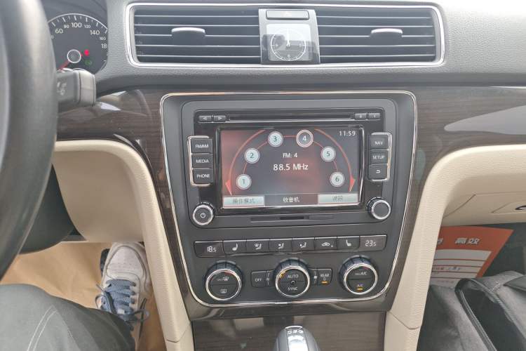 Used Volkswagen Passat 2015 1.8TSI DSG Prestige Edition
