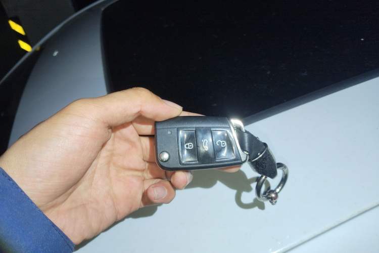 Used Volkswagen Bora  Vehicle Key