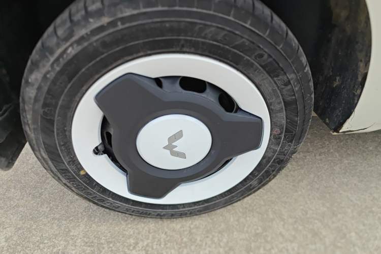 Used Wuling Hongguang MINIEV 2024 3rd Generation 215km Youth Edition Exterior 5