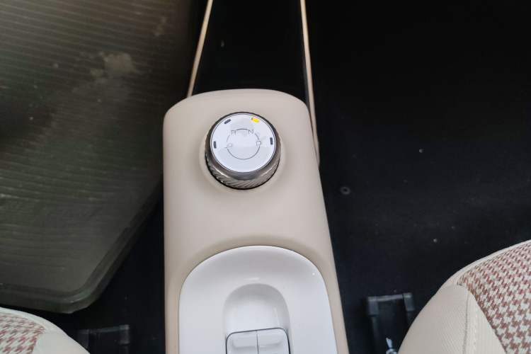 Used Wuling Hongguang MINIEV 2024 3rd Generation 215km Advanced Version Gear Lever