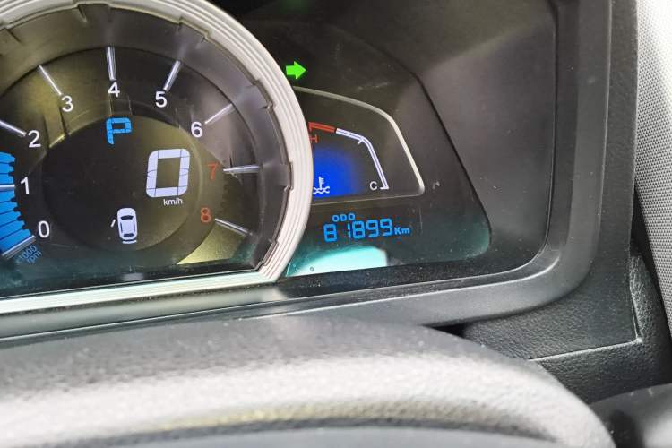 Used Luxgen U6 SUV 2014 1.8T Fashion Edition Odometer Close Up