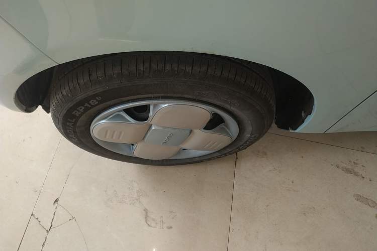 Used Geely Galaxy Panda 2024 Panda Mini 200km Endurance Bear
