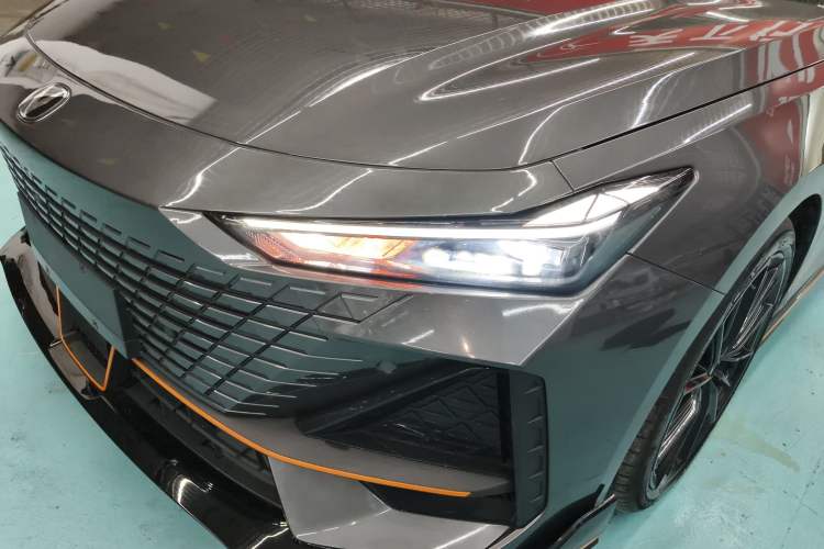 Used CHANGAN UNI-V 2022 1.5T Sport Edition Left Front Headlight