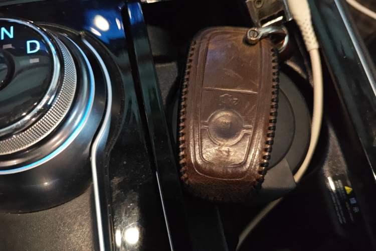 Used Ford Edge 2022 PLUS EcoBoost 245 Four-Wheel Drive Platinum Edition 7-Seater Vehicle Key