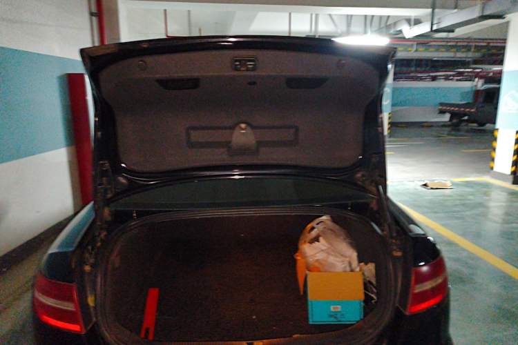 Used Audi A6L 2011 2.0 TFSI Automatic Standard Edition Trunk