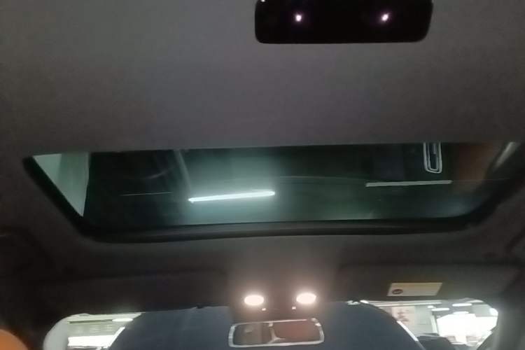 Used Li Auto L8 2023 Air model Headliner