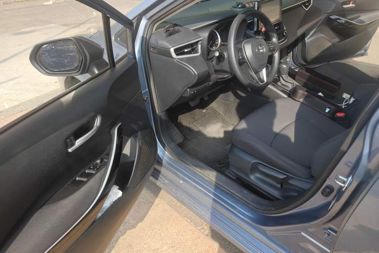 Used Toyota Corolla 2021 Dual-Motor 1.8L E-CVT Elite Edition
