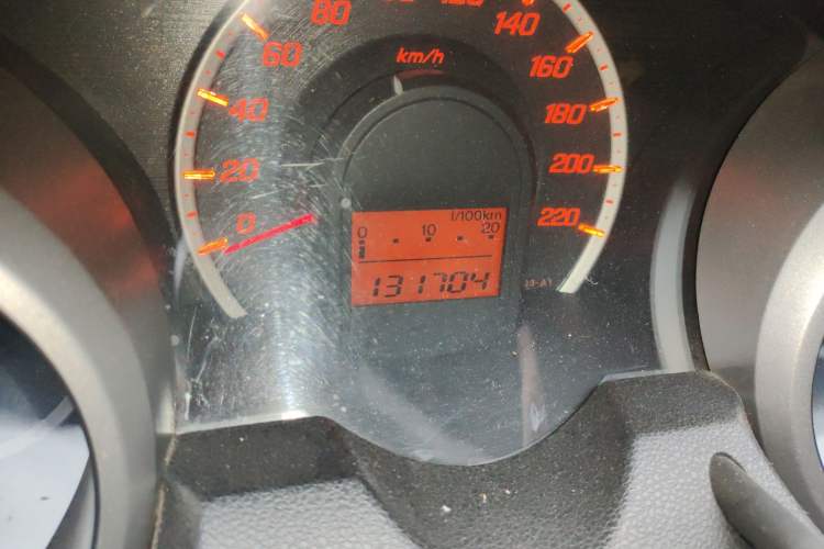 Used Honda Fit 2011 1.3L manual Comfort version Odometer Close Up