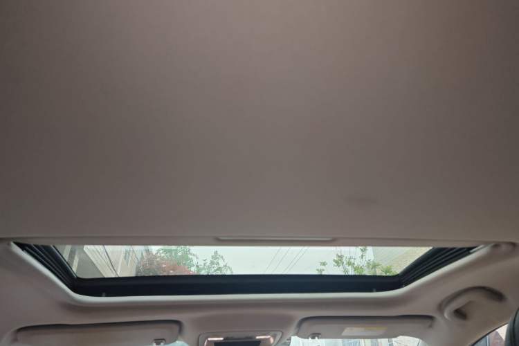 Used Chevrolet Malibu XL 2016 1.5T Dual-Clutch Enjoyment Edition Headliner