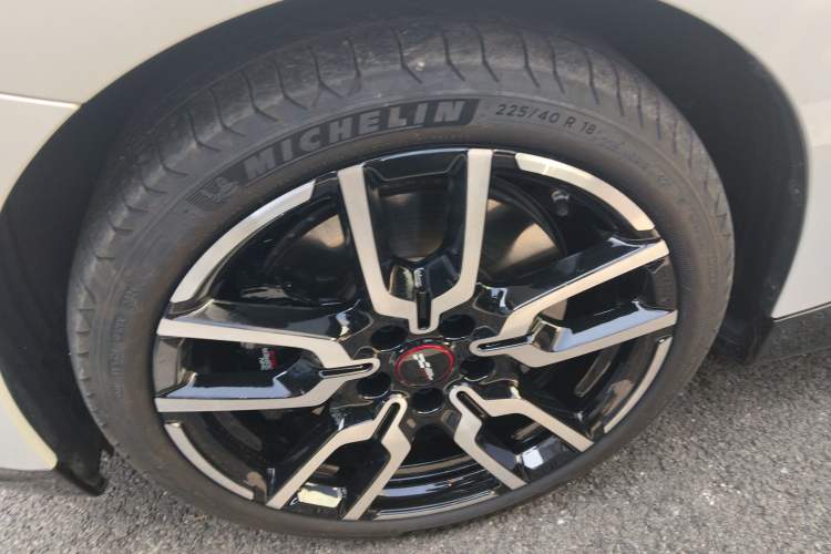 Used MINI Electric MINI COOPER 2024 452km COOPER SE Racing Driver