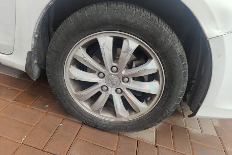 Used BYD Surui 2012 1.5TID Automatic Luxury Version
