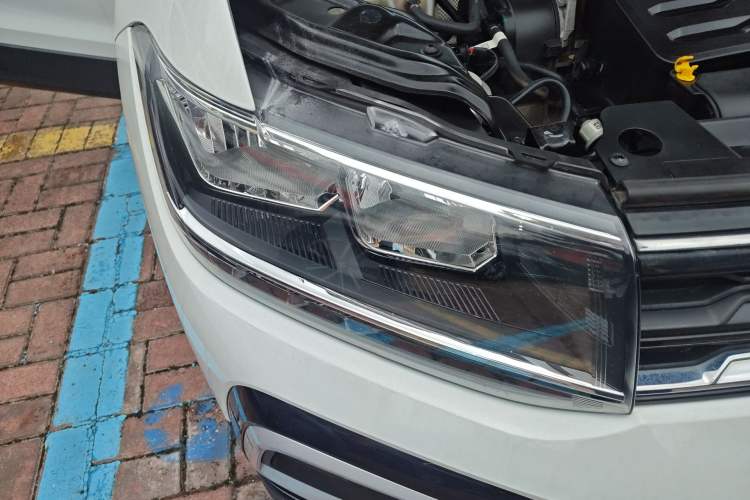 Used Volkswagen T-Cross 2023 Revised 1.5L Automatic Fashion Edition Right Front Headlight
