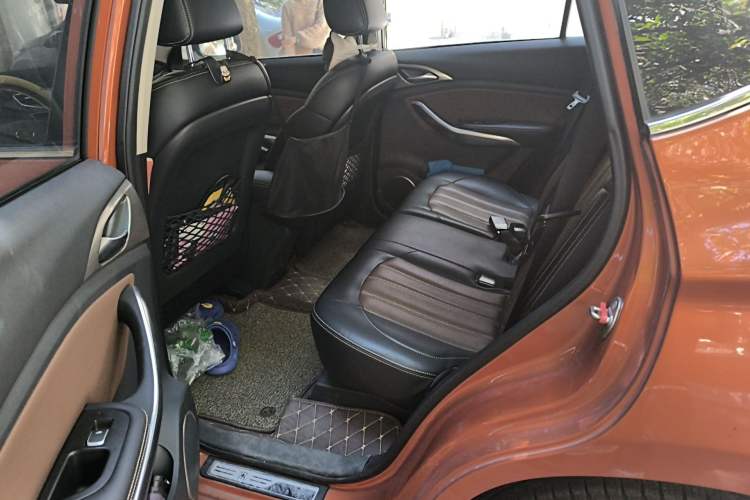 Used BYD Song 2016 Gaishi Edition 1.5TID Automatic Luxury Model