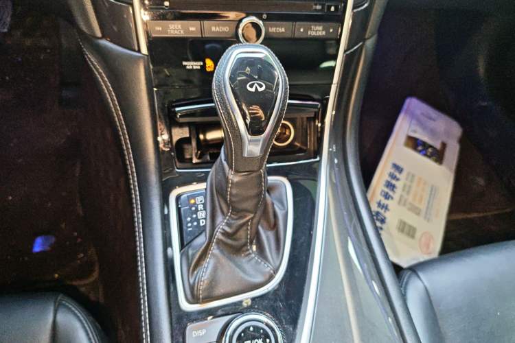 Used Infiniti Q50L 2018 2.0T Comfort Edition China VI Standard
