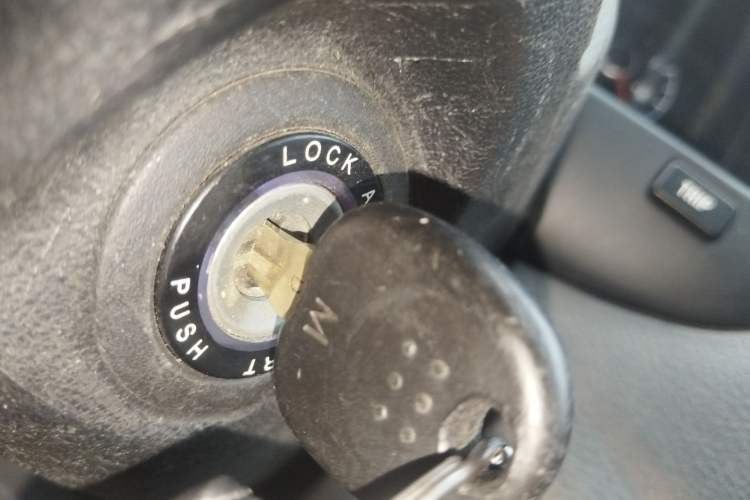 Used Hyundai Celesta 2011 1.6L Manual Luxury Model
