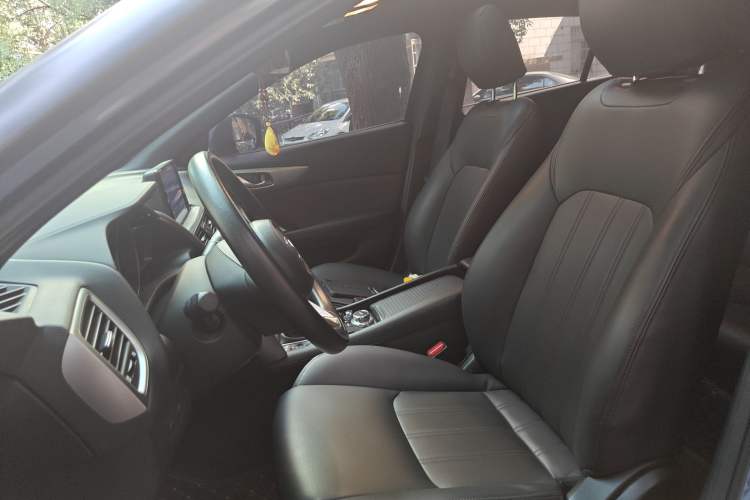 Used Mazda CX-4 2018 2.0L Automatic Two-Wheel Drive Blue Sky Dynamic Version China VI Standard Left Front Seat