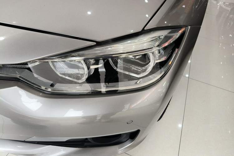 Used BMW 3 Series 2018 320Li Fashion Model
